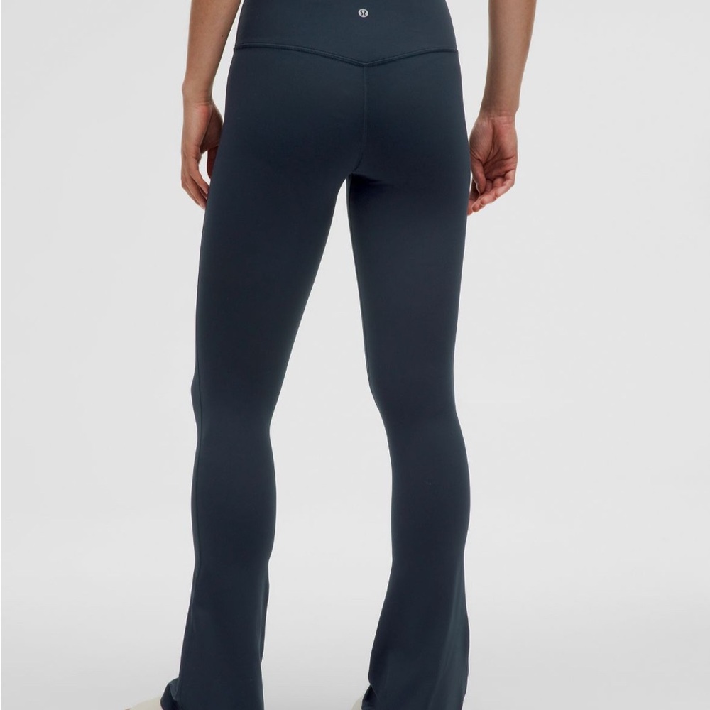 Lululemon High-Rise align mini flare Leggings in True Navy Sz 4 short